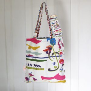 tygkasse: "I Sommarhagen"